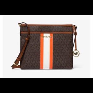 Bedford MICHAEL KORS NWT Stripe Crossbody Bag.